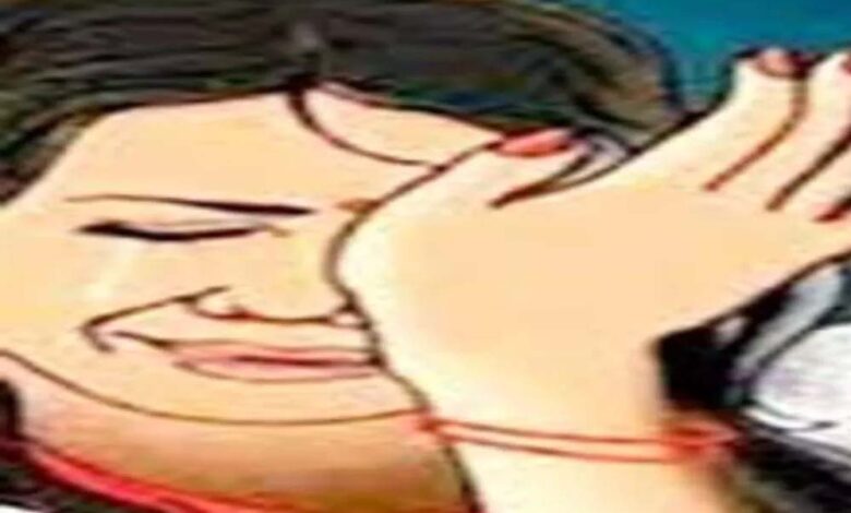 यौन-संबंध-बनाते-हुए-मारने-लगता-है-पति,-प्राइवेट-पार्ट-को-पहुंचाता-है-चोट;-खंडवा-में-तंग-आकर-थाने-पहुंची-पत्नी