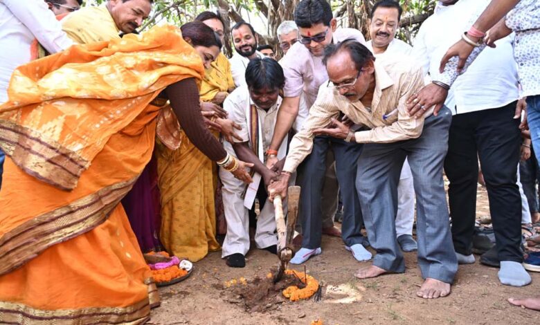 सरकार-ग्रामीण-क्षेत्र-के-विकास-के-लिए-प्रतिबद्ध-:-राजस्व-मंत्री-वर्मा