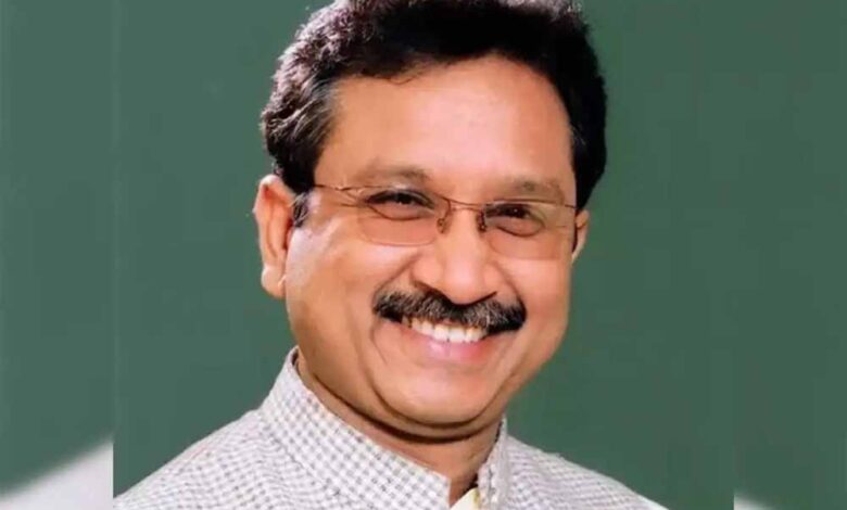 मंत्री-विजय-शाह-अब-नए-विवाद-में-घिरे,-सामूहिक-दुष्कर्म-पीड़िता-के-परिवार-की-पहचान-की-उजागर