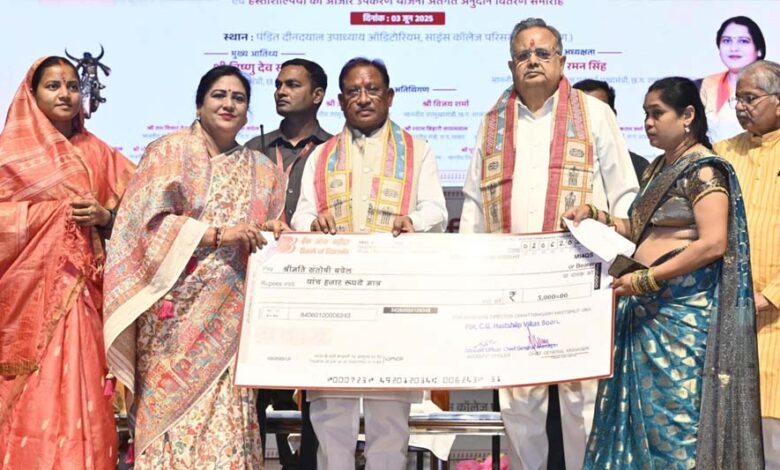 छत्तीसगढ़-में-हस्तशिल्प-विकास-की-अपार-संभावना-–-मुख्यमंत्री-विष्णु-देव-साय