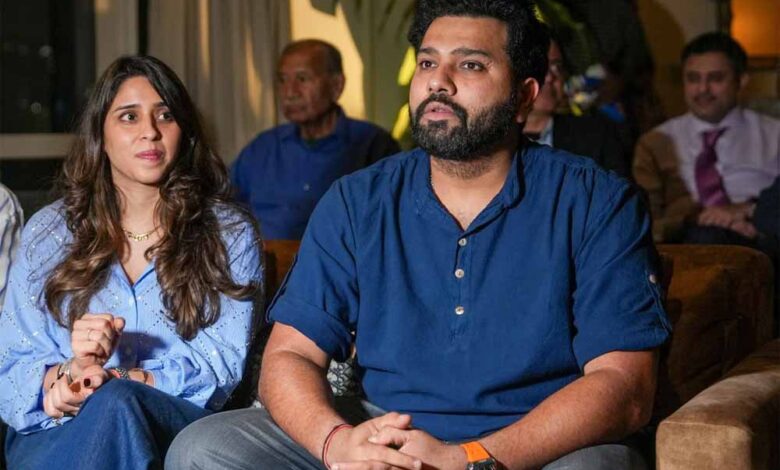 रोहित-शर्मा-ने-बताया-अचानक-टेस्ट-संन्यास-पर-कैसा-था-पिता-का-रिएक्शन,-40-50-रन-भी-बनाते-थे-तो-वह-बहुत-खुश-होते-थे