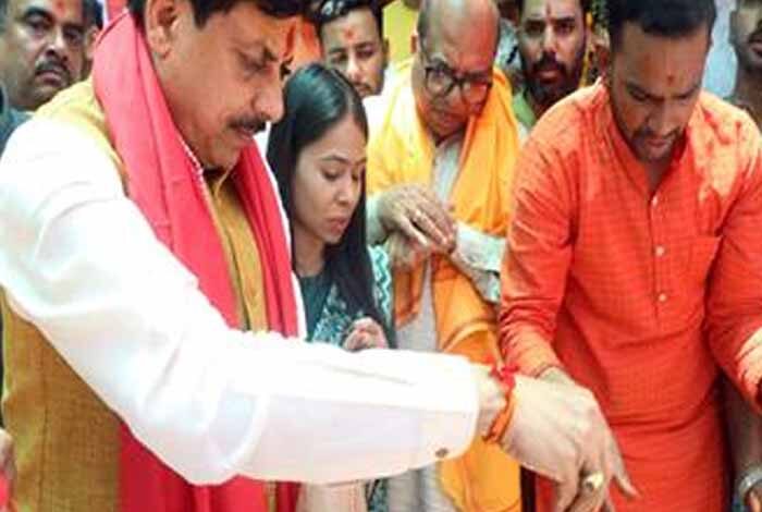 मुख्यमंत्री-डॉ.-यादव-बावड़ी-उत्सव-में-चिंतामण-गणेश-मंदिर-परिसर-स्थित-लक्ष्मण-बावड़ी-से-सम्मिलित-हुए