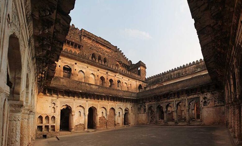 सतुयग-कालीन-बुंदेलखंड-के-कालिंजर-किले-को-टूरिस्ट-हब-बना-रही-योगी-सरकार