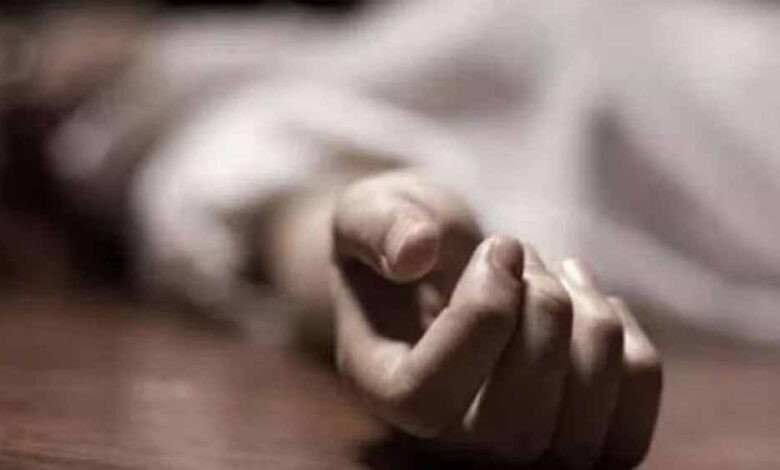 सूटकेस-में-मिला-बच्ची-का-शव,-गुस्साए-लोग,-इलाके-में-तनाव-के-चलते-फोर्स-तैनात