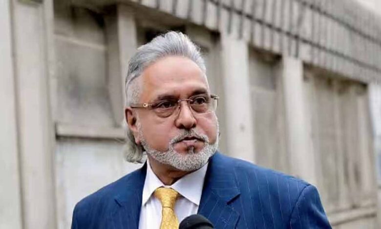 17-भारतीय-बैंकों-का-अरबों-डॉलर-लेकर-लंदन-भागे-कारोबारी-विजय-माल्या-ने-9-साल-बाद-अपनी-चुप्पी-तोड़ी