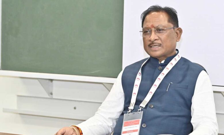 छत्तीसगढ़-में-कृषि-के-साथ-साथ-उद्योगों-के-विकास-के-लिए-है-अनुकूल-वातावरण-:-कैरियर-निर्माण-में-अपनी-क्षमता-का-बेहतर-उपयोग-करें-युवा-–-मुख्यमंत्री