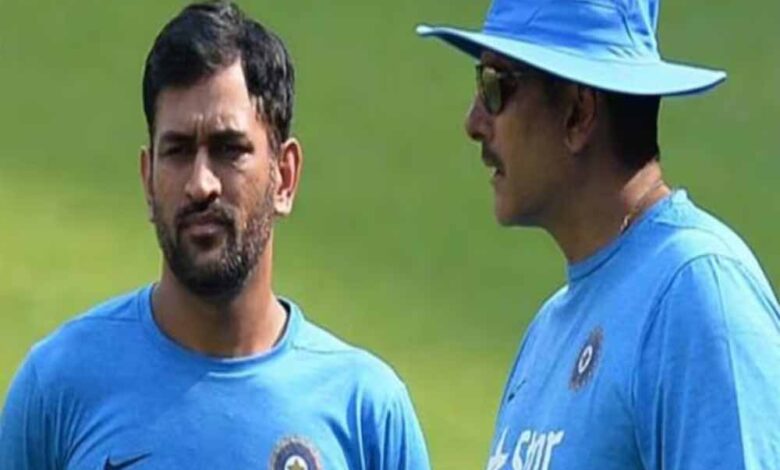 आईसीसी-हॉल-ऑफ-फेम-में-शामिल-होने-की-उपलब्धि-महेंद्र-सिंह-धोनी-के-नाम,-रवि-शास्त्री-ने-कुछ-इस-अंदाज-में-की-तारीफ