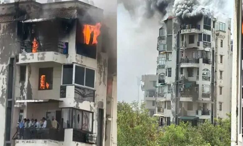 दिल्ली-:-द्वारका-के-अपार्टमेंट-में-भीषण-आग,-तीन-लोग-बिल्डिंग-से-कूदे-नीचे,-तीनों-की-मौत