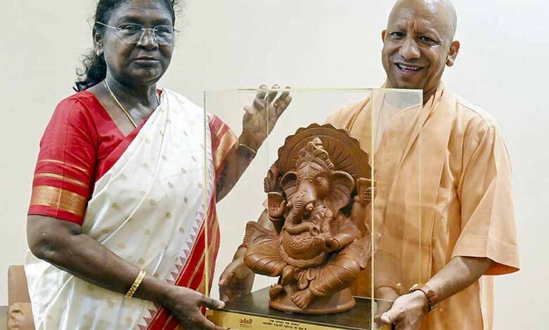 राष्ट्रपति-ने-किया-आयुष-विश्वविद्यालय-का-उद्घाटन,-cm-योगी-बोले–-बनेगा-व्यक्तित्व-निर्माण-का-केंद्र