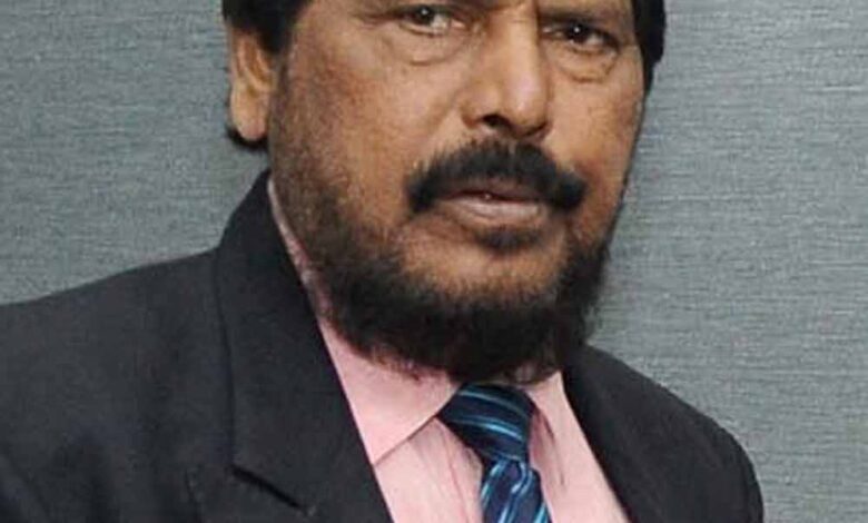 ‘कक्षा-एक-से-छह-तक-क्षेत्रीय-भाषा-को-प्राथमिकता-दी-जानी-चाहिए’,-भाषा-विवाद-पर-बोले-आठवले