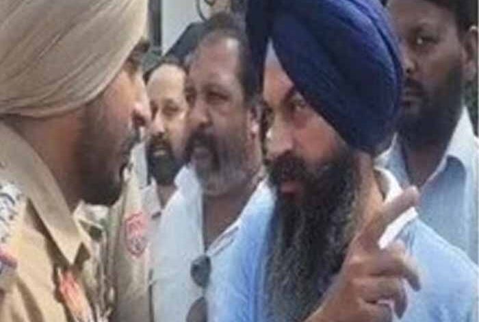 अकाली-दल-के-वरिष्ठ-नेता-पर-शिकंजा,-पूर्व-मंत्री-के-घर-छापा,-बेटा-हिरासत-में