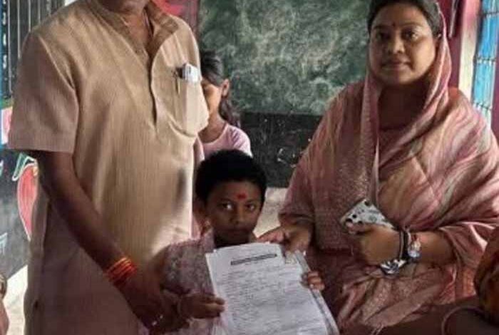 शहडोल-सांसद-ने-अपनी-बेटी-का-एडमिशन-शासकीय-विद्यालय-में-कराया