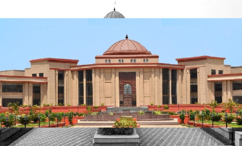 छत्तीसगढ़-में-एक-साथ-दो-कोर्स-करने-वाले-छात्रों-को-hc-से-बड़ा-झटका,-कहा-परीक्षा-कार्यक्रम-बदलवाने-का-नहीं-है-अधिकार