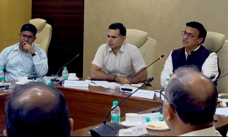 ऊर्जा-क्षेत्र-में-नवाचार-और-नॉलेज-शेयरिंग-के-लिये-मेनिट-एवं-सीपीआरआई-से-भागीदारी-की-शुरुआत