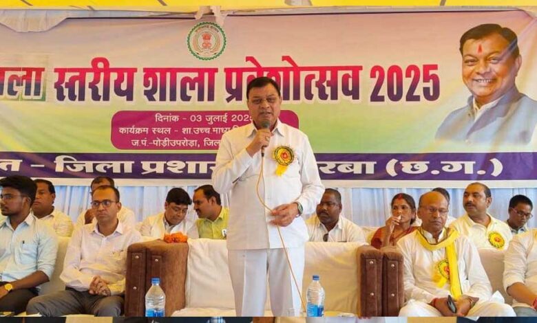 रायपुर : शिक्षा हमारे जीवन की सबसे बड़ी पूंजी: मंत्री लखन लाल देवांगन
