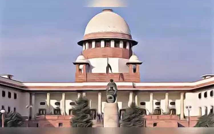 आयोग-के-फैसले-को-सुप्रीम-कोर्ट-में-चुनौती,-लाखों-वोटरों-को-लेकर-जताई-आशंका