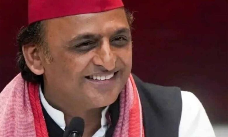 jpnic-को-बर्बाद-कर-बिहार-में-वोट-मांगेगी-bjp:-अखिलेश-का-हमला,-बोले-बंद-स्कूलों-में-मनाएंगे-15-अगस्त