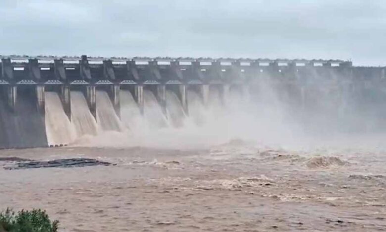 जबलपुर-में-मानसून-की-दस्तक,-बरगी-बांध-के-पहली-बार-खोले-गए-नौ-गेट