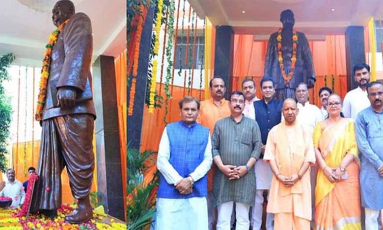 भारत-की-एकता-और-अखंडता-के-लिए-समर्पित-रहा-डॉ.-श्यामा-प्रसाद-मुखर्जी-का-जीवन-:-सीएम-योगी