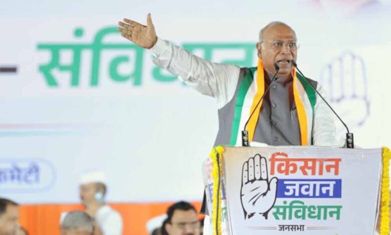 भाजपा-सरकार-देश-में-हर-किसी-को-डराने-की-कोशिश-कर-रही-:-खरगे