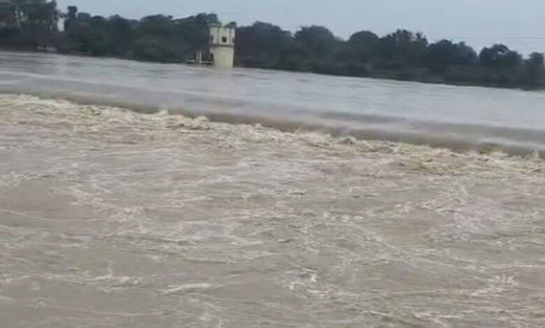 cg-आज-भी-जमकर-बरसेंगे-बदरा,-मध्य-छत्तीसगढ़-में-मौसम-की-मार,-भारी-बारिश-का-अलर्ट