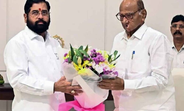 शिंदे-गुट-को-it-नोटिस,-पवार-के-पोते-ने-जताई-हमदर्दी,-कहा-ये-दबाव-की-राजनीति