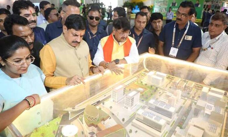 मुख्यमंत्री-डॉ.-यादव-ने-किया-कल-के-शहरों-का-निर्माण-प्रदर्शनी-का-उद्घाटन