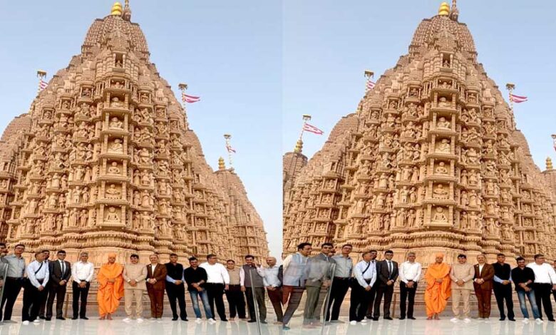 मुख्यमंत्री-डॉ.-यादव-ने-बीएपीएस-हिन्दू-मंदिर-में-किये-दर्शन