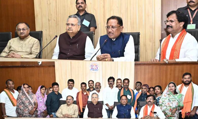 राजनांदगांव-के-नागरिक-प्रतिनिधिमंडल-ने-की-मुख्यमंत्री-से-सौजन्य-भेंट