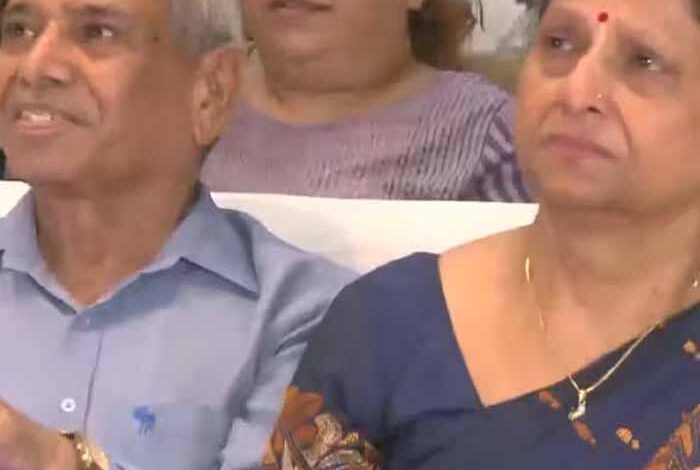 देश-लौटे-अंतरिक्ष-यात्री-शुभांशु-शुक्ला,-माता-पिता-बोले-–-‘हमारा-बेटा-पूरे-भारत-का-गौरव’