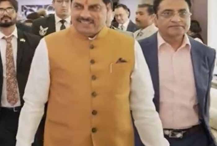 स्पेन-में-मुख्यमंत्री-डॉ-यादव-से-भारत-के-राजदूत-श्री-दिनेश-के.-पटनायक-ने-की-शिष्टाचार-भेंट