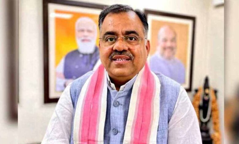 तरुण-चुघ-का-तंज:-चीन-से-पैसे-लेने-वाले-हमें-विदेश-नीति-न-सिखाएं