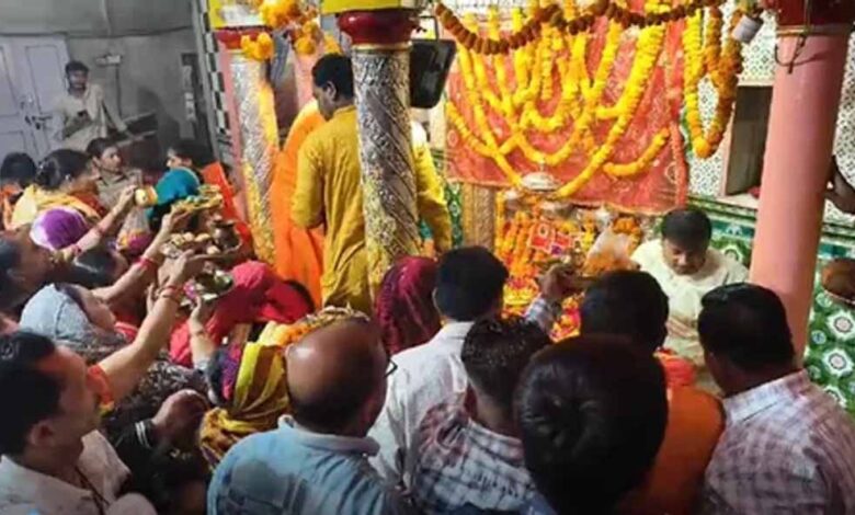 प्रयागराज:-शीतला-अष्टमी-पर-मां-कल्याणी-देवी-मंदिर-में-श्रद्धालुओं-की-लगी-कतार