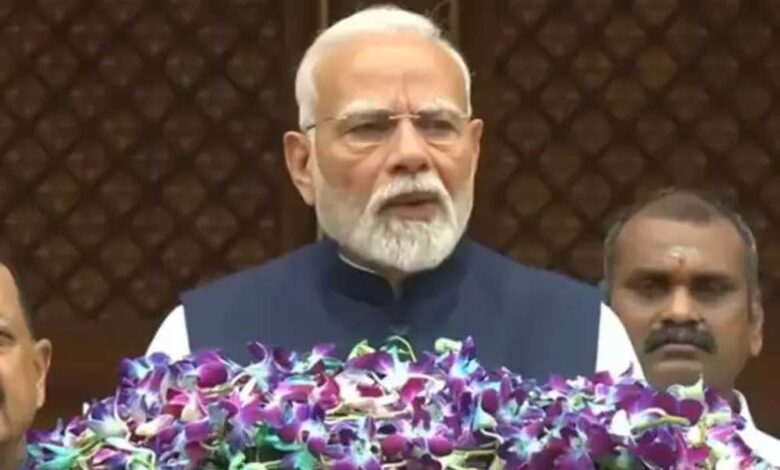 संविधान-की-ताकत-से-आतंक-पर-जीत,-पाकिस्तान-को-किया-बेनकाब:-संसद-सत्र-से-पहले-पीएम-मोदी-का-बड़ा-बयान