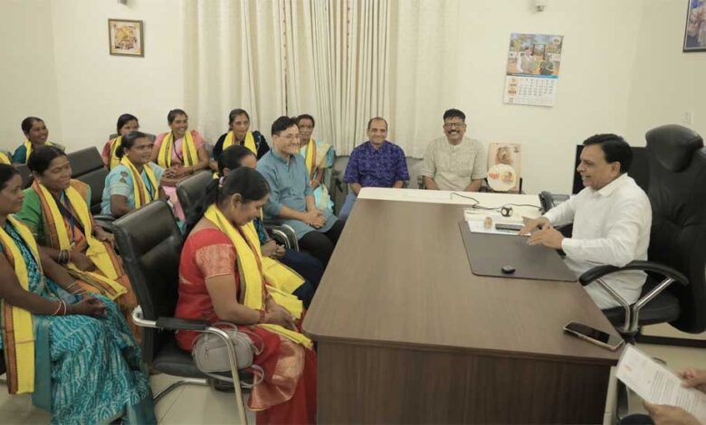 जनजातीय-वर्ग-के-सर्वांगीण-विकास-के-लिए-सरकार-है-संकल्पित-:-उप-मुख्यमंत्री-देवड़ा