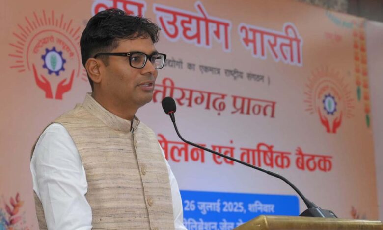 रायपुर-:-भारत-को-वैश्विक-मैन्युफैक्चरिंग-हब-बनाने-के-लिए-योजनाबद्ध-हो-रहा-कार्य-:-वित्त-मंत्री-चौधरी