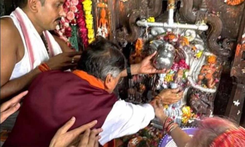 नागपंचमी-पर-नागचंद्रेश्वर-पहुंचे-मंत्री-कैलाश-विजयवर्गीय,-बोले-हर-साल-आता-हूं-इनके-द्वार