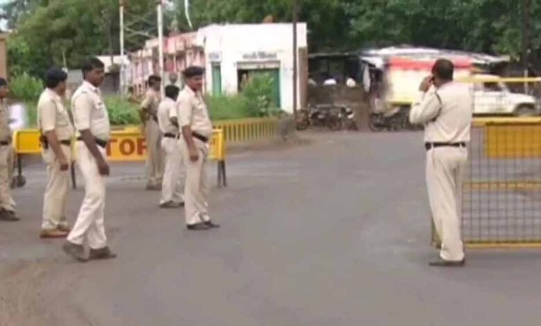 चोरी का आरोपी पुलिस को चकमा देकर फरार, दिल्ली से ला रही थी मुंगेली पुलिस