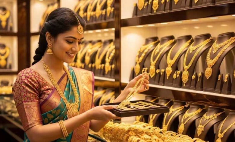 सोने की कीमतों ने लगाई रफ्तार, ₹1 लाख पार – चांदी भी बनी 1.11 लाख के करीब