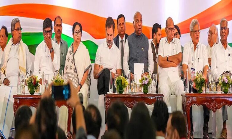 उपराष्ट्रपति चुनाव: विपक्ष के सामने मुश्किल चुनौती, संभावित उम्मीदवार को लेकर नया समीकरण