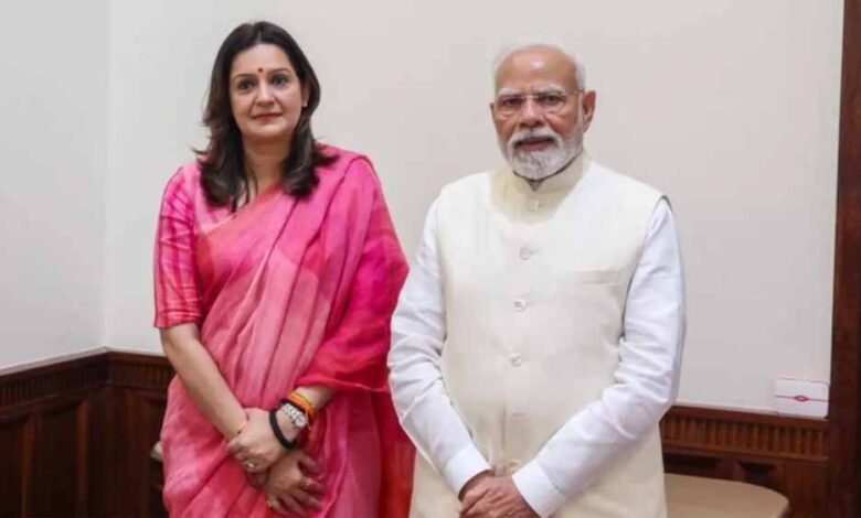 प्रियंका-चतुर्वेदी-की-पीएम-मोदी-से-मुलाकात-के-बाद-सियासी-हलचल-तेज,-bjp-में-एंट्री-तय?