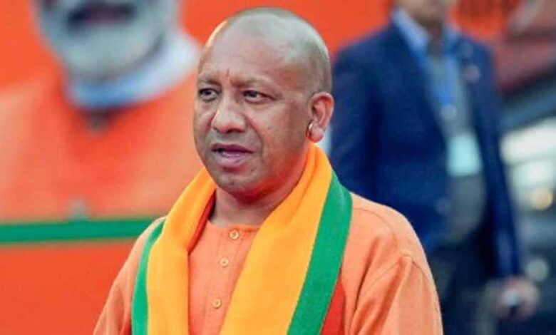 60-साल-पुराना-रिकॉर्ड-टूटा:-योगी-आदित्यनाथ-बने-यूपी-के-सबसे-लंबे-कार्यकाल-वाले-सीएम