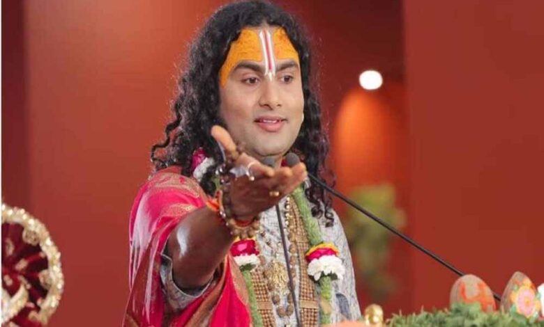 ‘मुंह-मारना’-गांव-की-बोली-है,-कोई-अश्लीलता-नहीं-थी:-अनिरुद्धाचार्य-ने-दी-सफाई