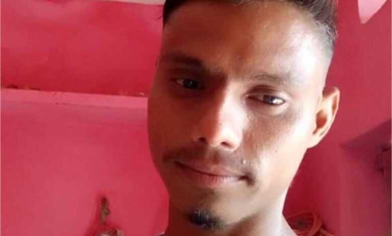 खंडवा में दिल दहला देने वाला हादसा: पोकलेन की चपेट में आया हेल्पर, मौके पर ही दर्दनाक मौत