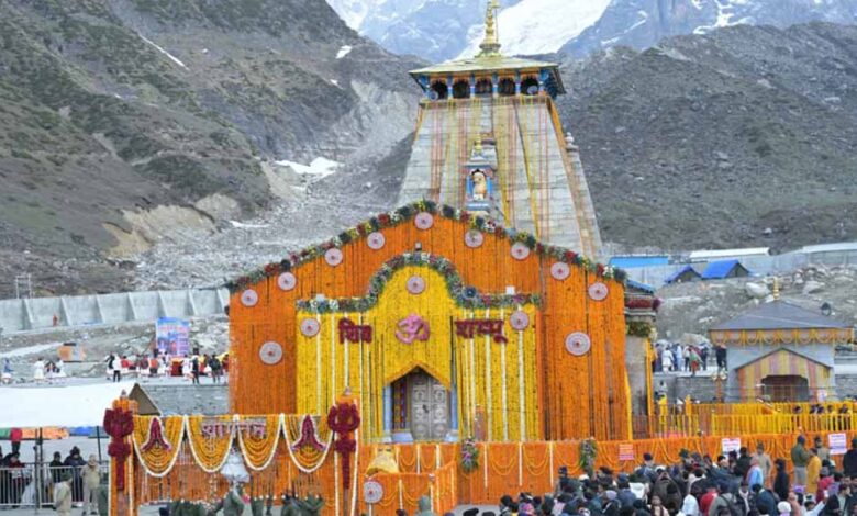 चार दिन बाद फिर शुरू हुई केदारनाथ यात्रा, 2000 से अधिक श्रद्धालु हुए प्रस्थान