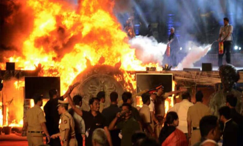 मैनपुरी: शॉर्ट सर्किट से मशरूम प्लांट में भीषण आग, करोड़ों की संपत्ति राख