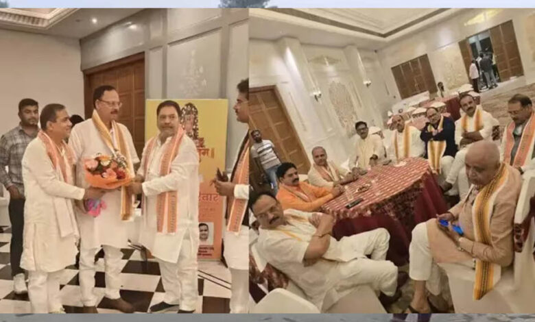 लखनऊ-में-40-ठाकुर-विधायकों-की-अहम-बैठक,-यूपी-सियासत-में-क्या-होगा-बदलाव?