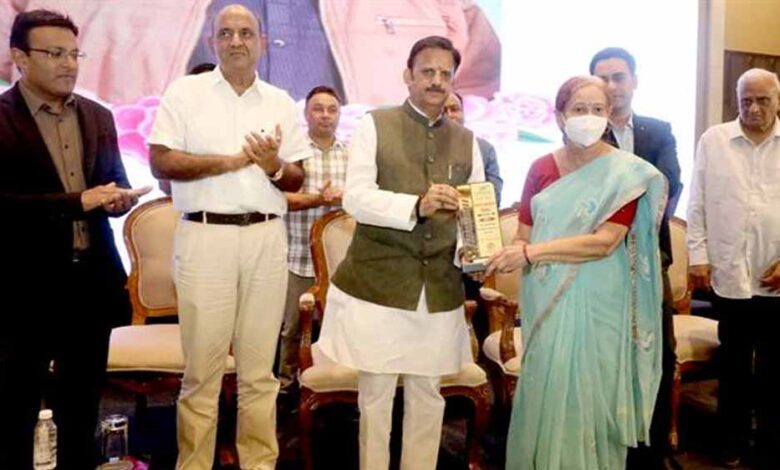 अंगदान-दूसरे-के-जीवन-में-रौशनी-करने-जैसा-अनमोल-दान-:-उप-मुख्यमंत्री-शुक्ल