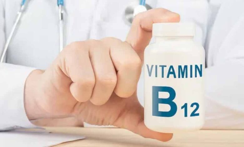 महिलाओं-में-vitamin-b12-की-कमी-के-9-छुपे-लक्षण,-जानें-कैसे-होती-है-शरीर-की-कमजोरी