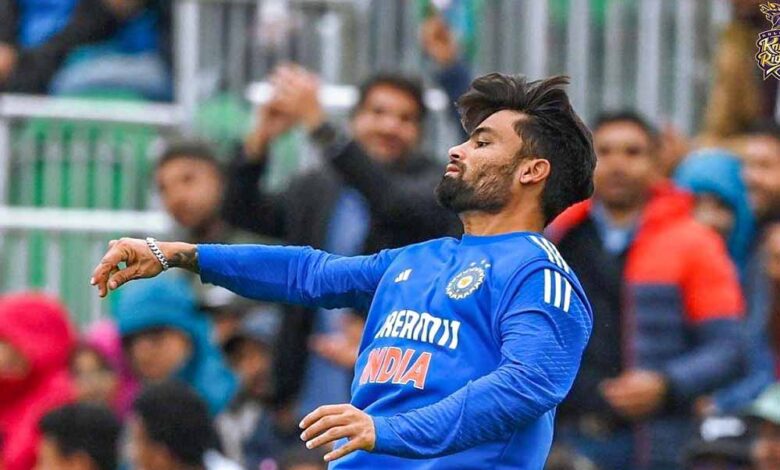 रिंकू सिंह ने पहली ही गेंद पर मारा बोल्ड, बैटिंग नहीं मिली तो बॉलिंग में छाए, पहली गेंद पर बोल्ड कर मैच में मचाया धमाल